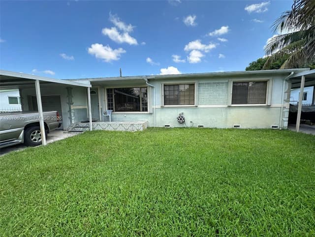 2961 NW 162nd St, Miami Gardens FL 33054 - Miami Gardens, FL - Photo 2