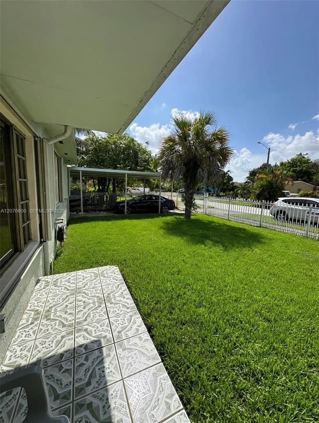 2961 NW 162nd St, Miami Gardens FL 33054 - Miami Gardens, FL - Photo 5