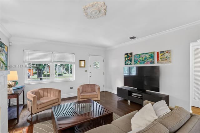 704 NE 88th St, Miami FL 33138 - Miami, FL - Photo 5