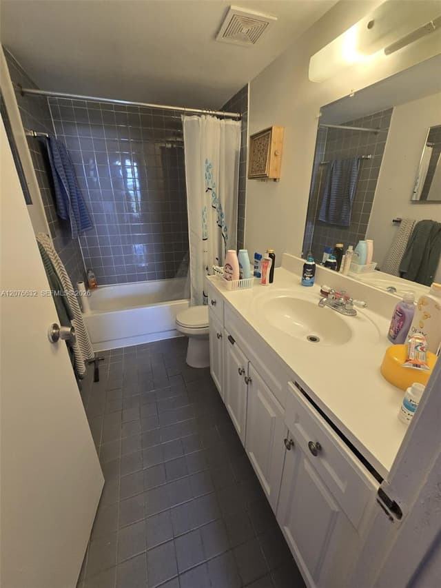 9688 Fontainebleau Blvd # 409, Miami FL 33172 - Miami, FL - Photo 7