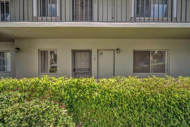 4090 Tivoli Court # 107, Lake Worth FL 33467 - Lake Worth, FL - Photo 2