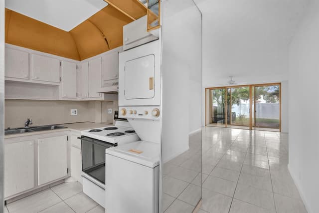 4090 Tivoli Court # 107, Lake Worth FL 33467 - Lake Worth, FL - Photo 5
