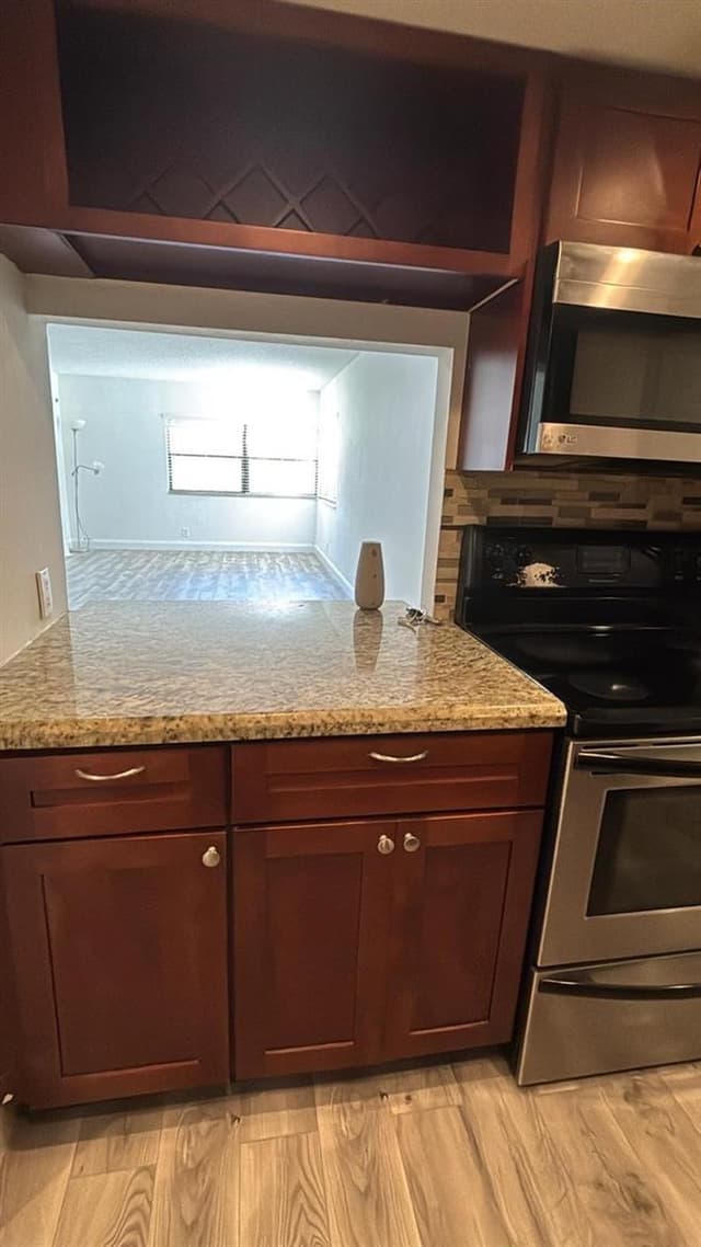 220 LAKEVIEW Drive # 103, Weston FL 33326 - Weston, FL - Photo 4
