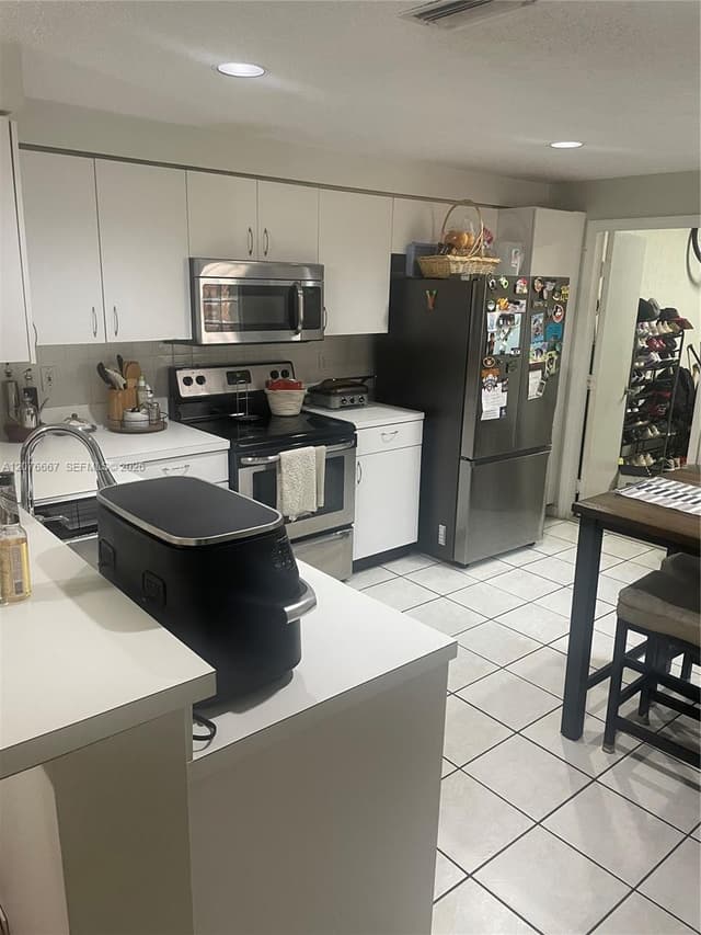 1522 Barcelona Way # 20, Weston FL 33327 - Weston, FL - Photo 6