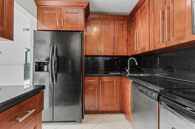 1625 SE 10th Ave # 501, Fort Lauderdale FL 33316 - Fort Lauderdale, FL - Photo 5