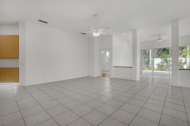 204 S HAMPTON Drive, Jupiter FL 33458 - Jupiter, FL - Photo 7