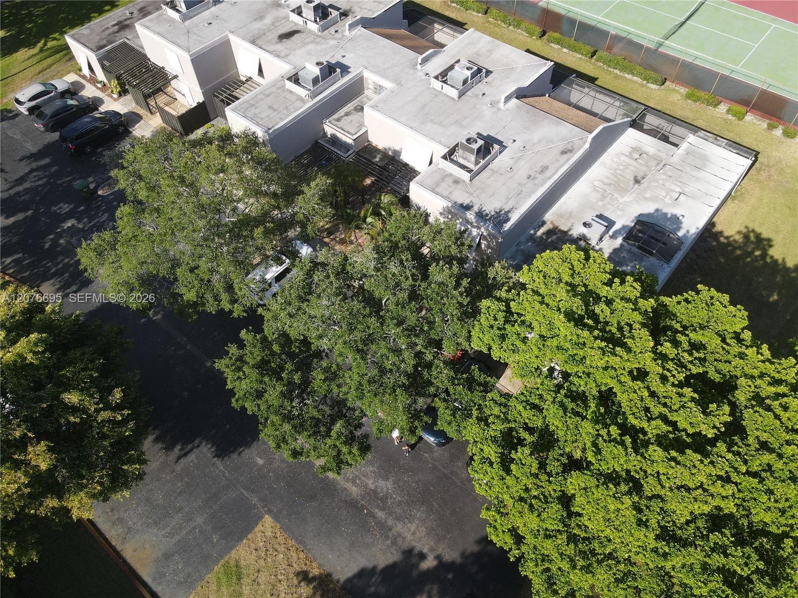1541 NW 113th Ave, Pembroke Pines FL 33026 - Pembroke Pines, FL - Photo 1