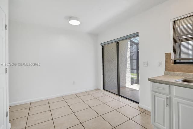 4511 Treehouse Ln # B, Tamarac FL 33319 - Tamarac, FL - Photo 7