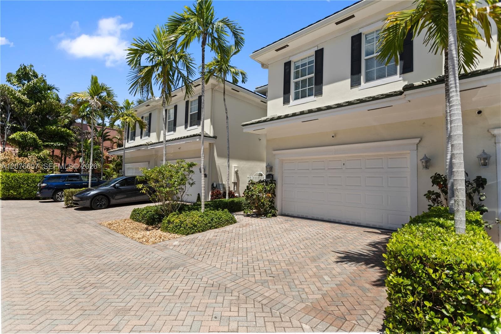 1139 N Victoria Park Rd, Fort Lauderdale FL 33304 - Fort Lauderdale, FL - Photo 1