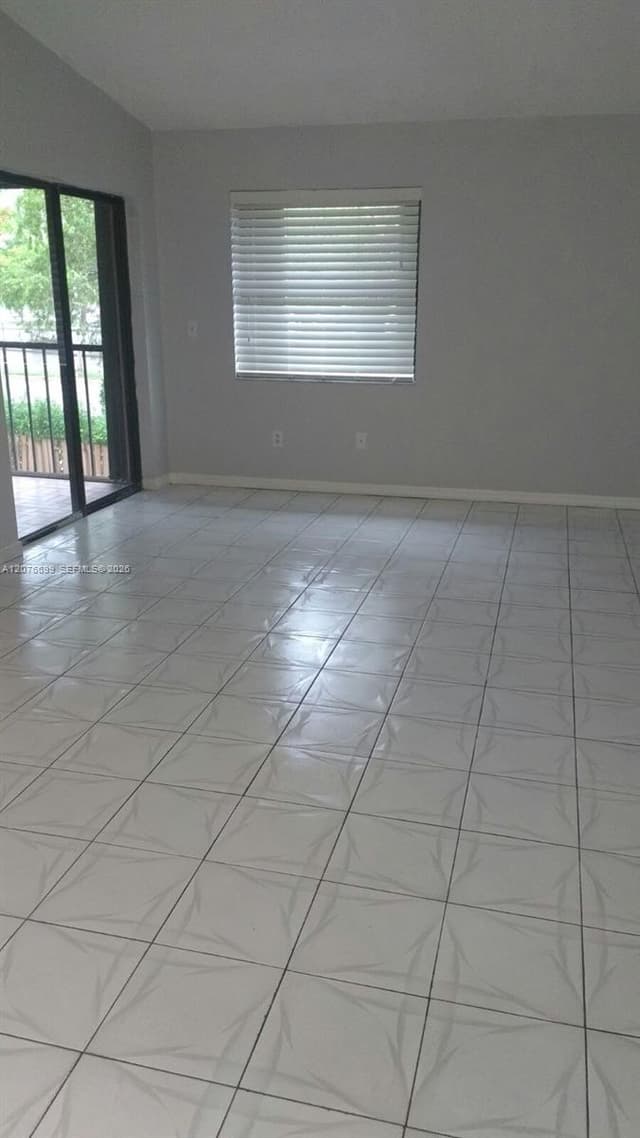 9810 Hammocks Blvd # 202, Miami FL 33196 - Miami, FL - Photo 6