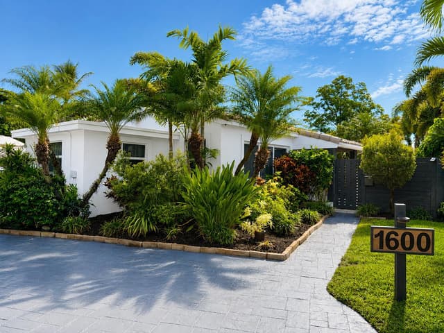 1600 NW 4TH Avenue, Fort Lauderdale FL 33311 - Fort Lauderdale, FL - Photo 2