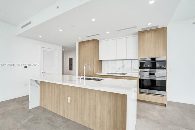2411 Laguna Circle # 2511, North Miami FL 33181 - North Miami, FL - Photo 2