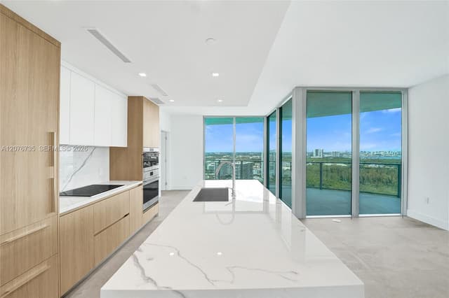 2411 Laguna Circle # 2511, North Miami FL 33181 - North Miami, FL - Photo 7