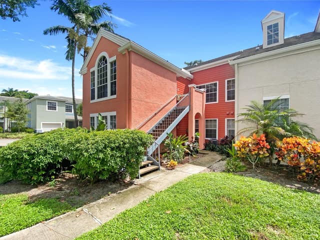 1335 CRYSTAL Way # A, Delray Beach FL 33444 - Delray Beach, FL - Photo 2