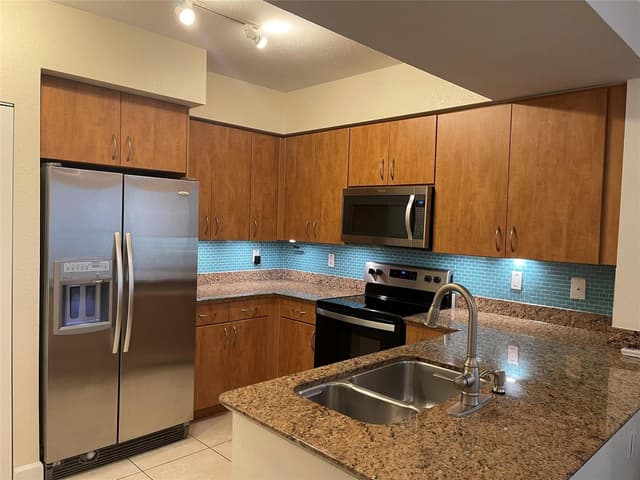 1830 RADIUS Drive # 720, Hollywood FL 33020 - Hollywood, FL - Photo 4