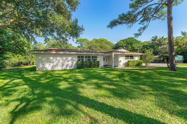8645 Square Lake Drive, Palm Beach Gardens FL 33418 - Palm Beach Gardens, FL - Photo 3