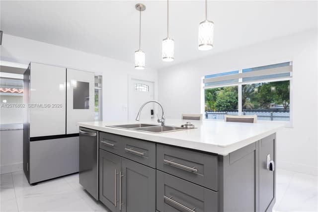970 Plover Ave, Miami Springs FL 33166 - Miami Springs, FL - Photo 5