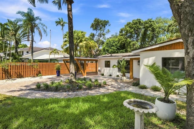 1219 SW 21st St, Fort Lauderdale FL 33315 - Fort Lauderdale, FL - Photo 2
