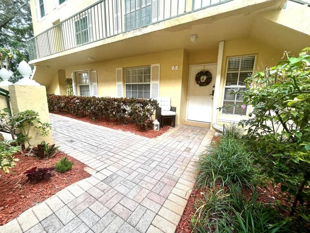 1105 Lake Shore Drive, Lake Park FL 33403 - Lake Park, FL - Photo 3