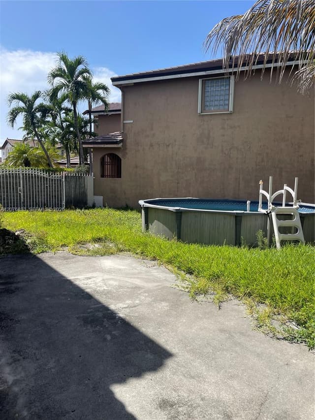 15523 SW 36th Ter, Miami FL 33185 - Miami, FL - Photo 4