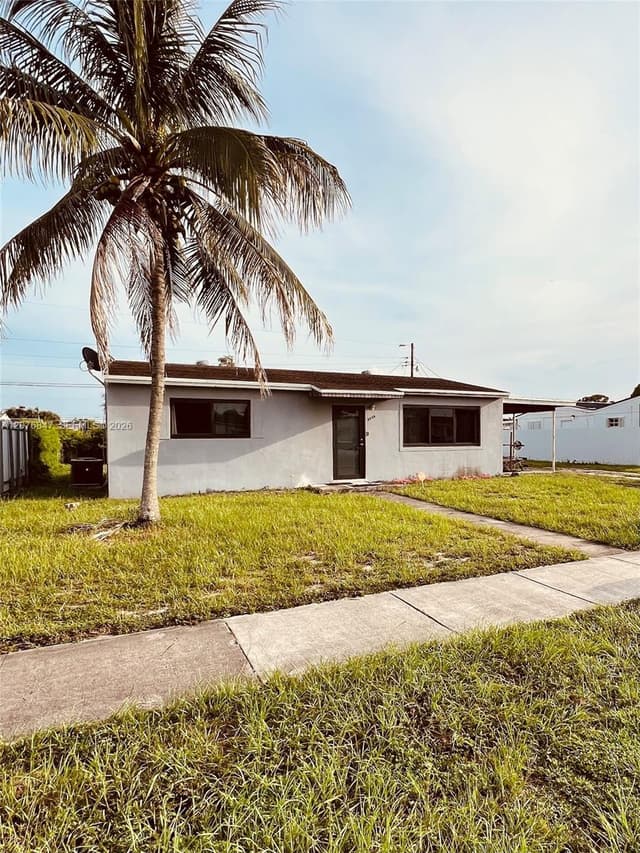 3530 NW 170th St, Miami Gardens FL 33056 - Miami Gardens, FL - Photo 2