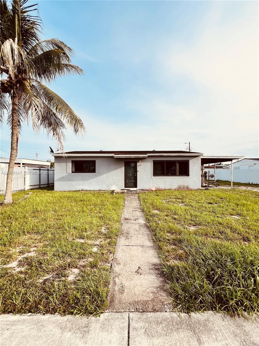 3530 NW 170th St, Miami Gardens FL 33056 - Miami Gardens, FL - Photo 1
