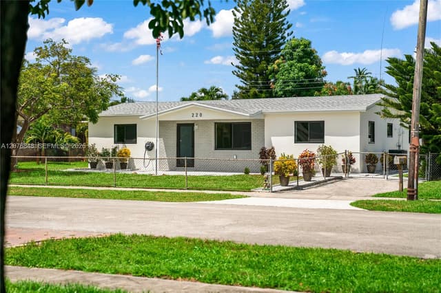 220 N 69th Ter, Hollywood FL 33024 - Hollywood, FL - Photo 2
