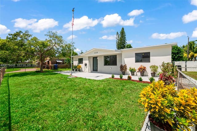 220 N 69th Ter, Hollywood FL 33024 - Hollywood, FL - Photo 3