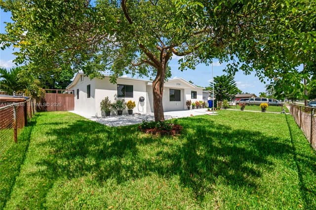 220 N 69th Ter, Hollywood FL 33024 - Hollywood, FL - Photo 4