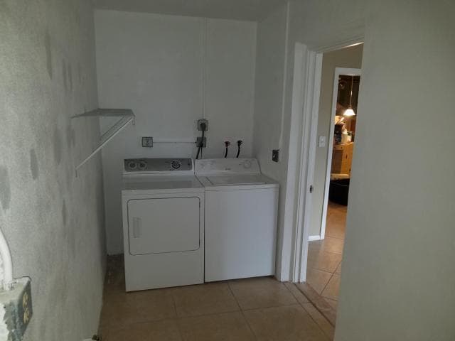 5725 FERNLEY Drive E # 7, West Palm Beach FL 33415 - West Palm Beach, FL - Photo 6
