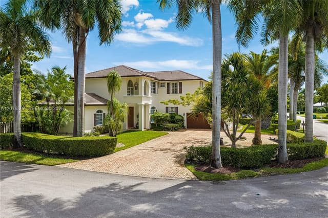 8445 SW 163rd Ter, Palmetto Bay FL 33157 - Palmetto Bay, FL - Photo 2