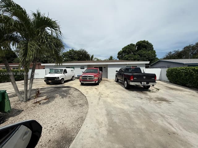14321 NW 16th Ct, Miami FL 33167 - Miami, FL - Photo 4