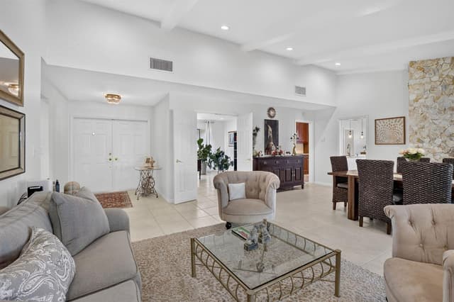 9821 SW 1ST Court, Plantation FL 33324 - Plantation, FL - Photo 5