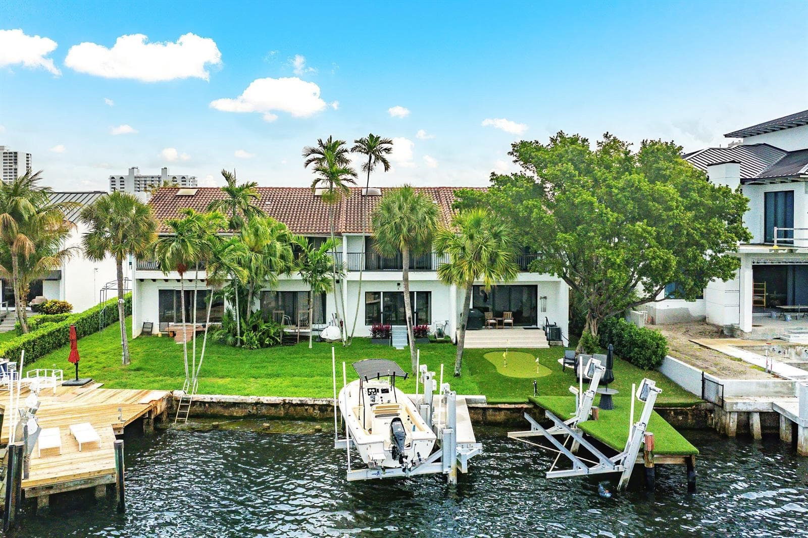 605 NE 19th Avenue, Deerfield Beach FL 33441 - Deerfield Beach, FL - Photo 1