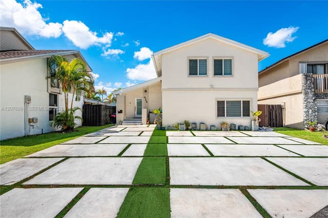 928 NW 106th Ave Cir, Miami FL 33172 - Miami, FL - Photo 3