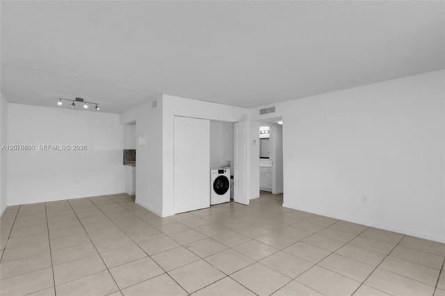 7100 Fairway Dr # K11, Miami Lakes FL 33014 - Miami Lakes, FL - Photo 2