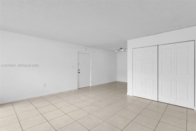 7100 Fairway Dr # K11, Miami Lakes FL 33014 - Miami Lakes, FL - Photo 3