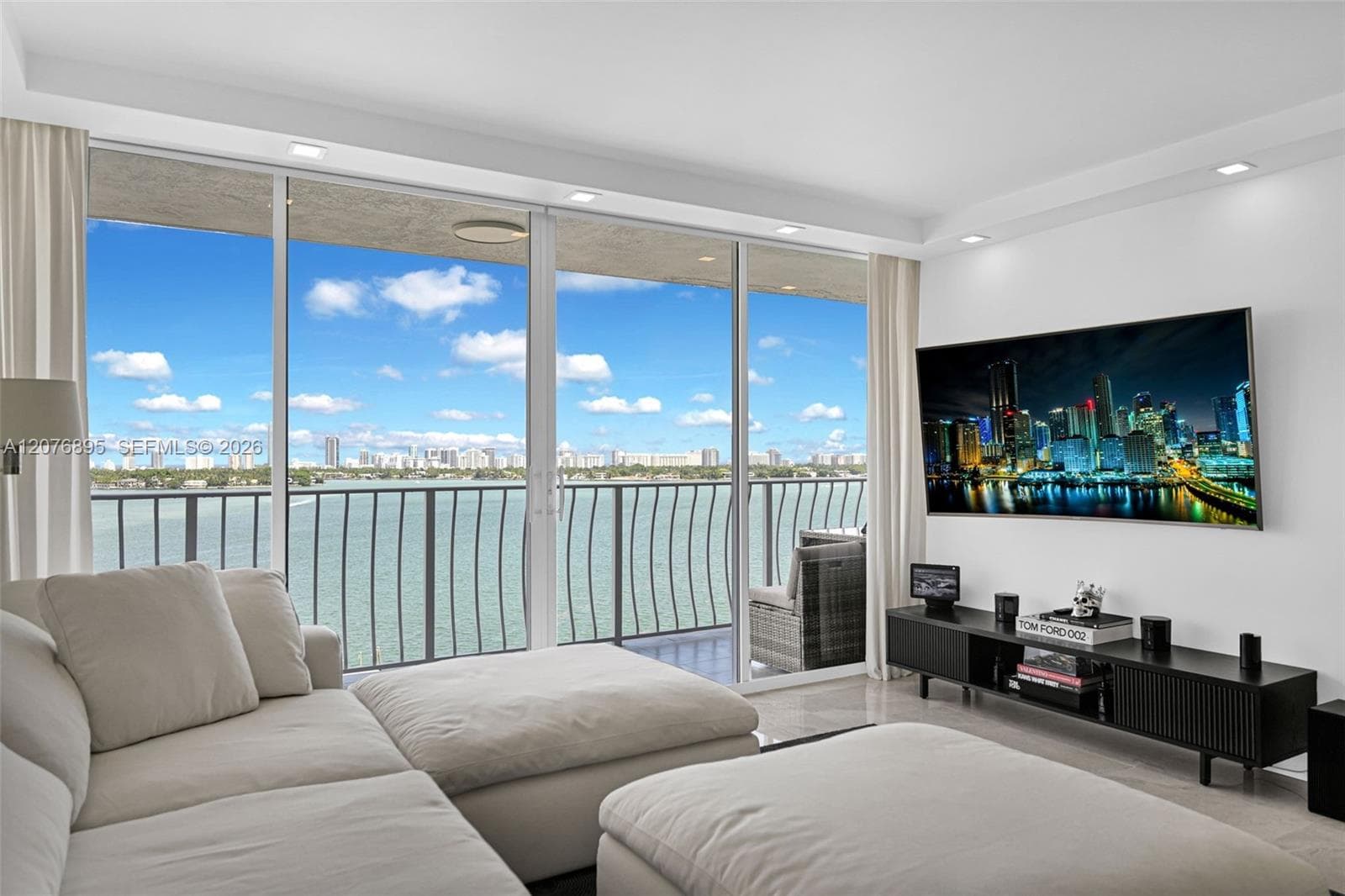 7601 E Treasure Dr # 1419, North Bay Village FL 33141 - North Bay Village, FL - Photo 1