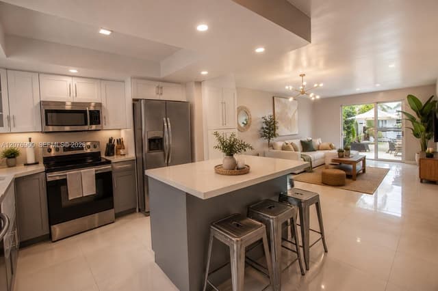 2117 NE 123rd St, North Miami FL 33181 - North Miami, FL - Photo 3