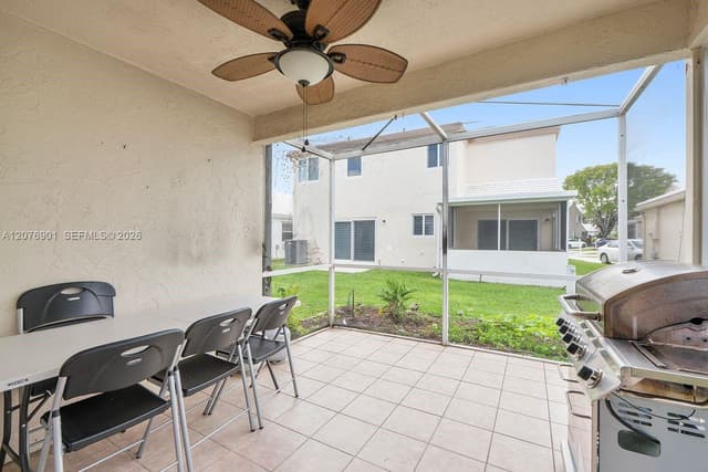 9602 NW 8th Cir, Plantation FL 33324 - Plantation, FL - Photo 6
