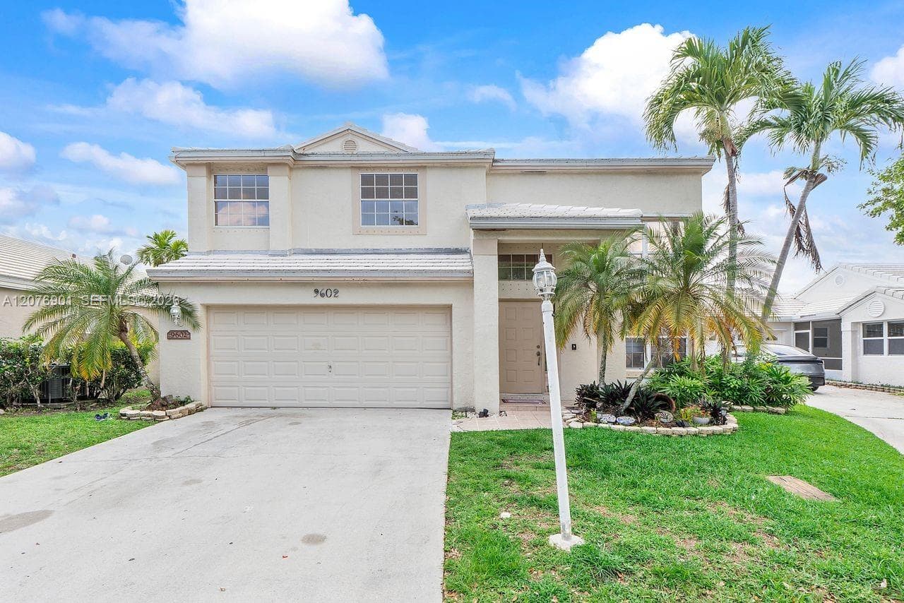 9602 NW 8th Cir, Plantation FL 33324 - Plantation, FL - Photo 1