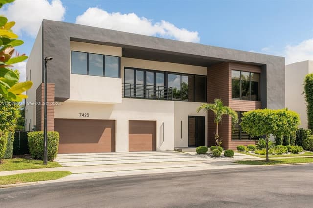 7423 NW 102th ct, Doral FL 33178 - Doral, FL - Photo 5