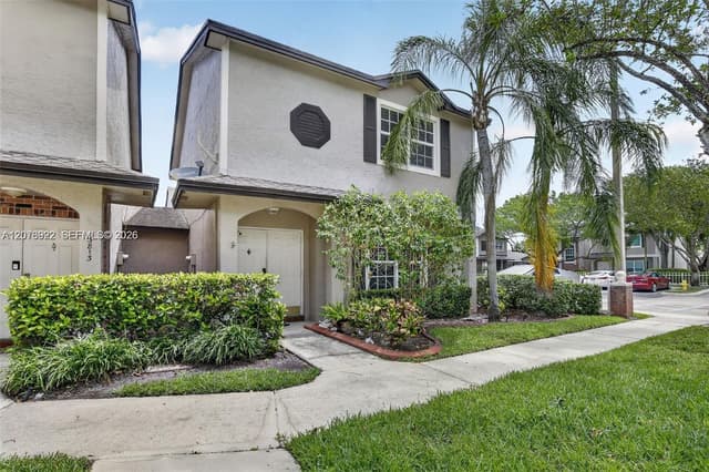 3815 NW 122nd Ter, Sunrise FL 33323 - Sunrise, FL - Photo 2