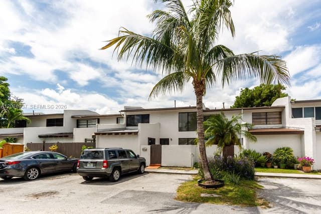 11312 SW 67th Ter, Miami FL 33173 - Miami, FL - Photo 2