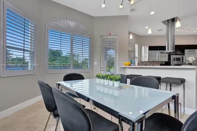 11203 NW 9th St, Plantation FL 33325 - Plantation, FL - Photo 7