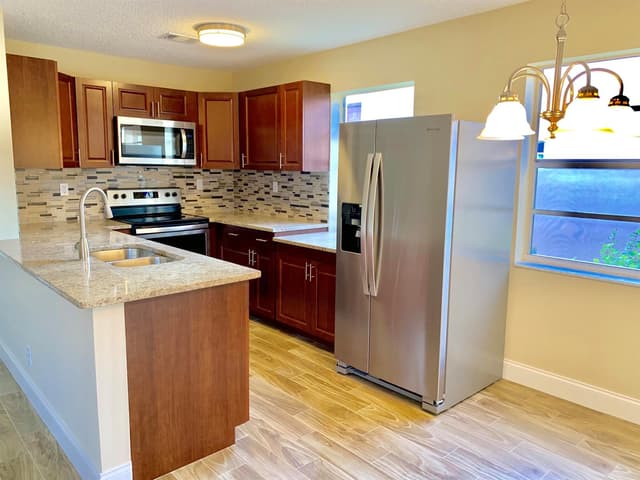 89 Normandy B, Delray Beach FL 33484 - Delray Beach, FL - Photo 7