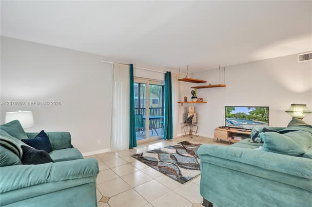 3017 N Oakland Forest Dr # 208, Oakland Park FL 33309 - Oakland Park, FL - Photo 3