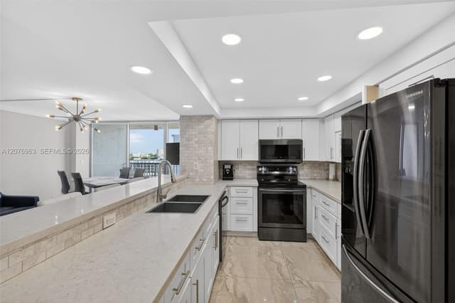 2655 Collins Ave # 00, Miami Beach FL 33140 - Miami Beach, FL - Photo 5