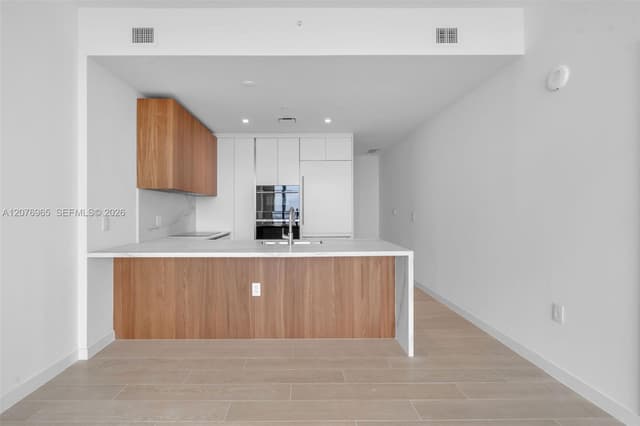 1400 Biscayne Blvd # 2305, Miami FL 33132 - Miami, FL - Photo 7