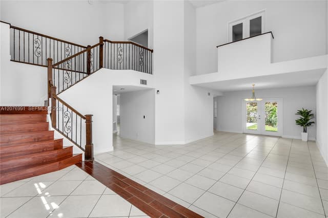 950 NW 197th Ter, Pembroke Pines FL 33029 - Pembroke Pines, FL - Photo 5